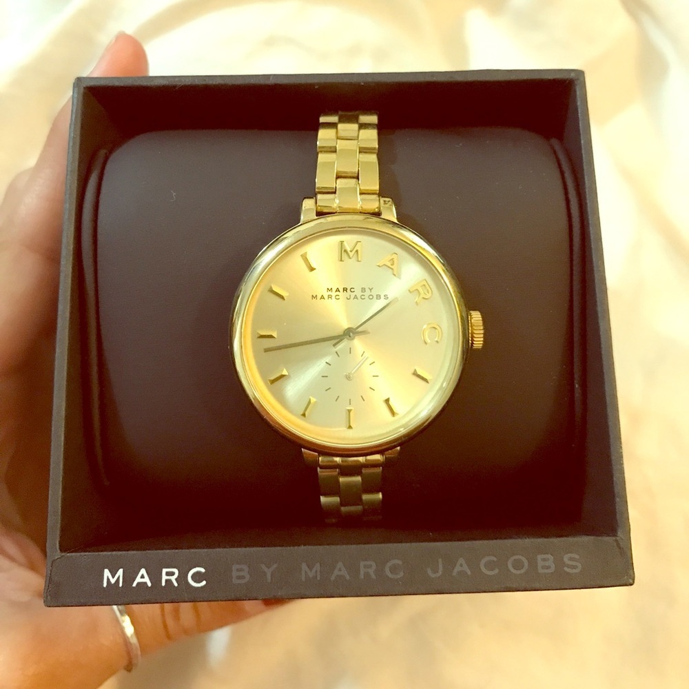 MARC JACOBS GOLD WATCH